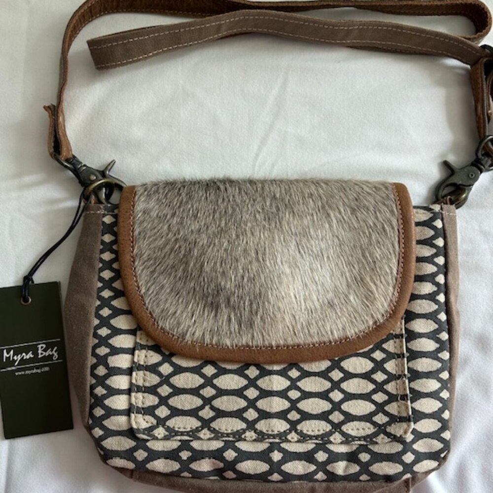 Myra Honey Bee Handbag Crossbody NWT Boho Fun Casual